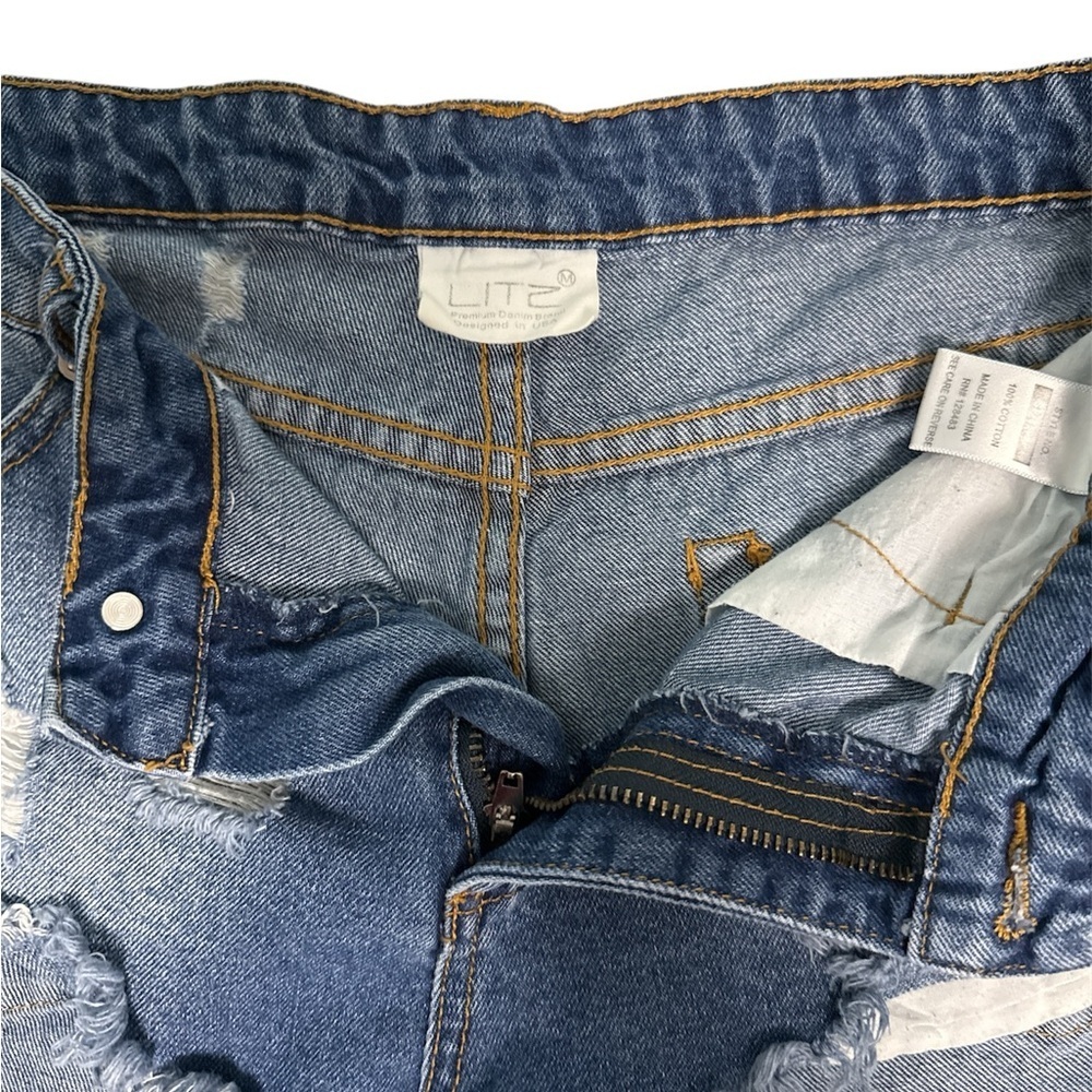 Frayed Hem Blue Denim Shorts - Picture 3 of 3